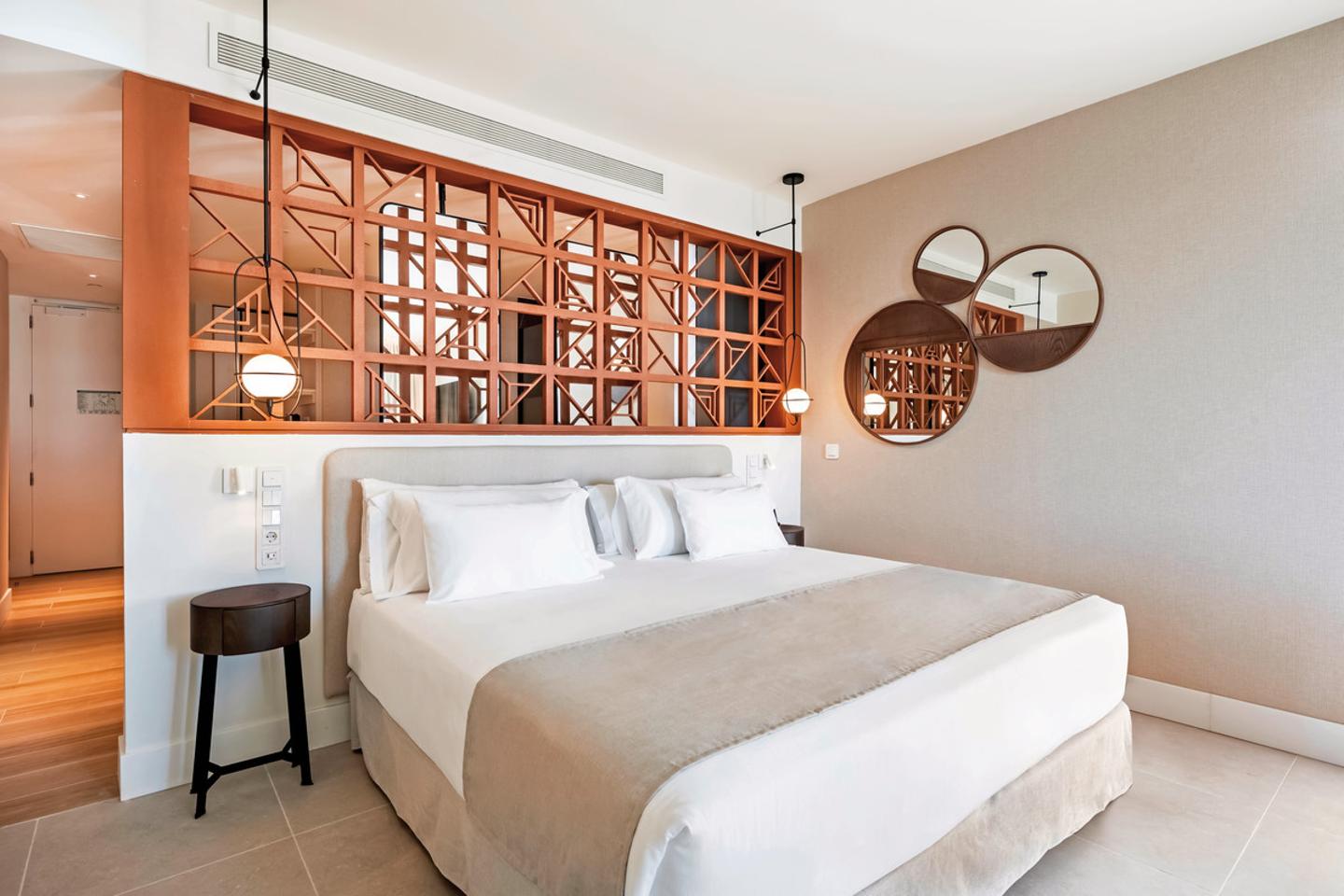 Wohnbeispiel Doppelzimmer Deluxe seitl. Meerblick