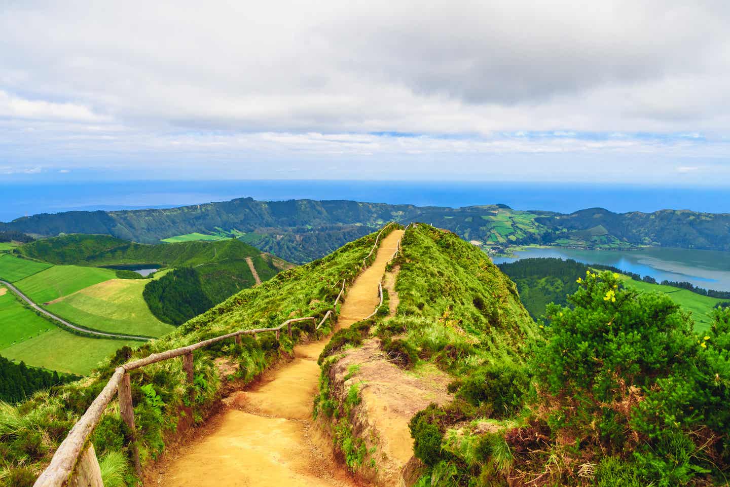 Urlaub auf den Azoren – Wanderweg