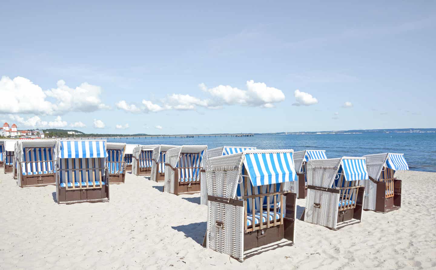 Auszeit im Strandkorb: entspannen im Rügen-Urlaub
