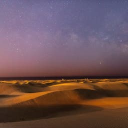 spanien-kanaren-gran-canaria-maspalomas-bei-nacht-g-1209742121.jpg