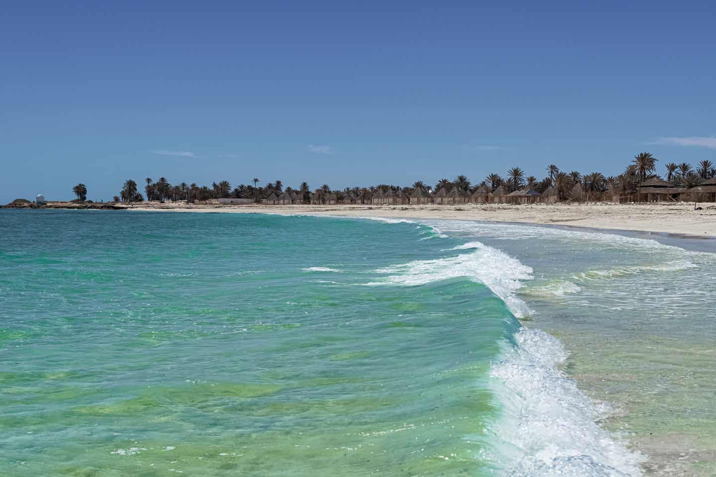 Strand von Djerba in Tunesien