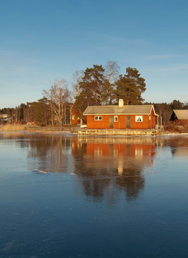 Hotel in Schweden buchen Rotes Holzhaus in Schweden