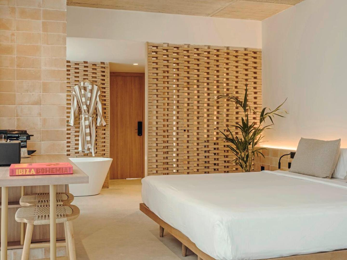 Wohnbeispiel Juniorsuite Nomad Poolblick