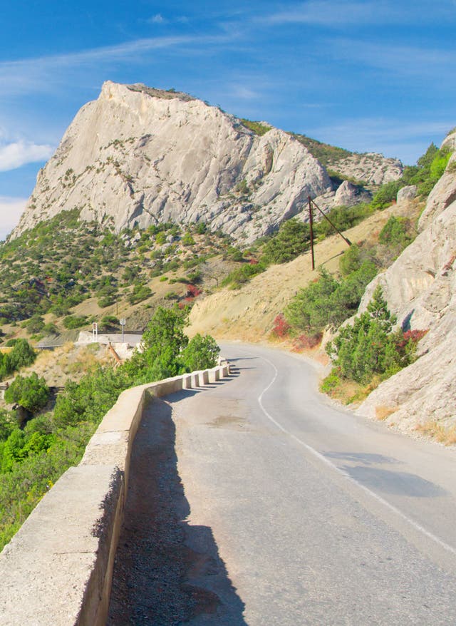 Hotel auf Kreta buchen Straße am Berg auf Kreta