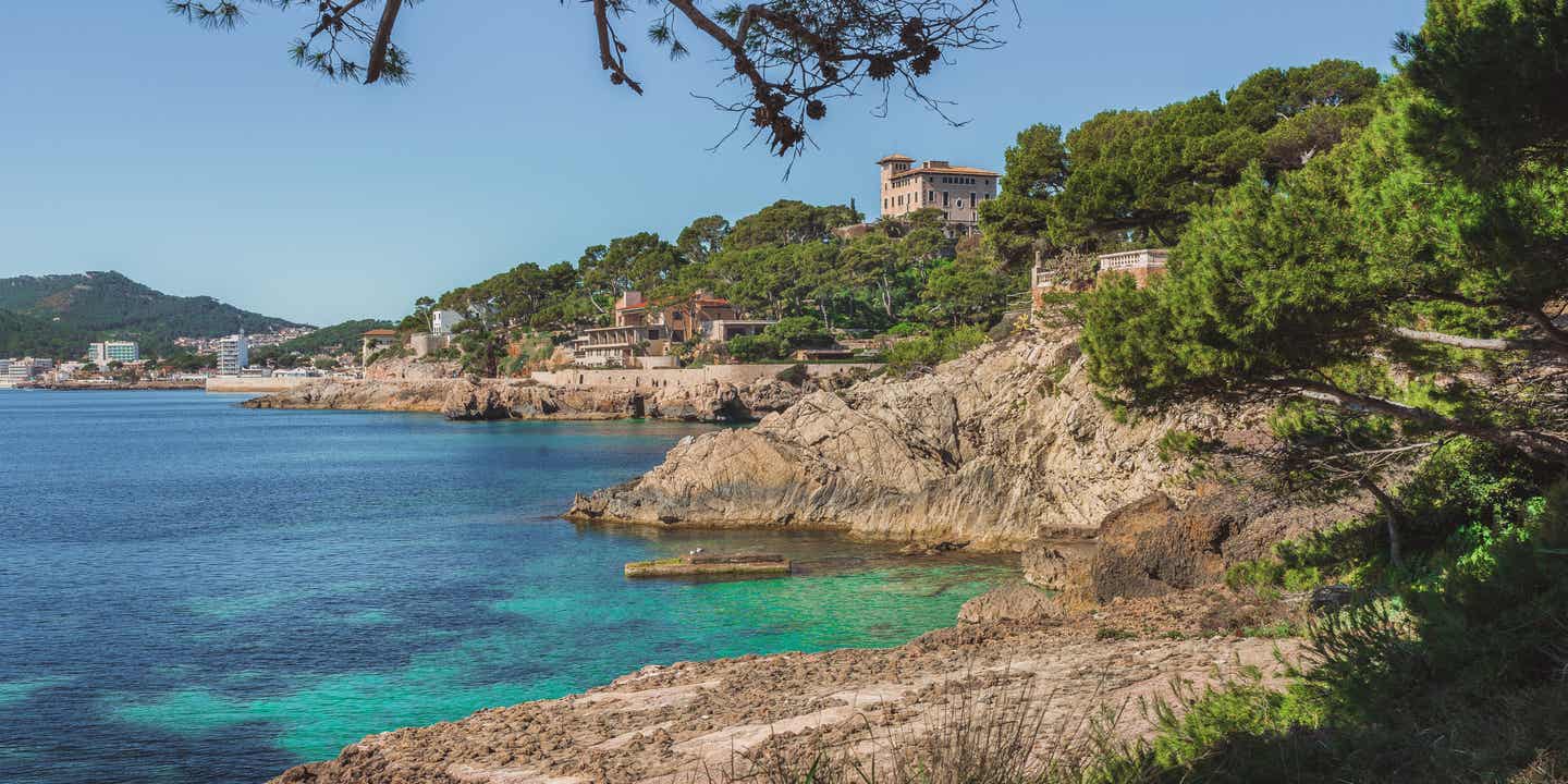 Spanien Küste von Mallorca, wunderschönen Strand von Cala Ratjada