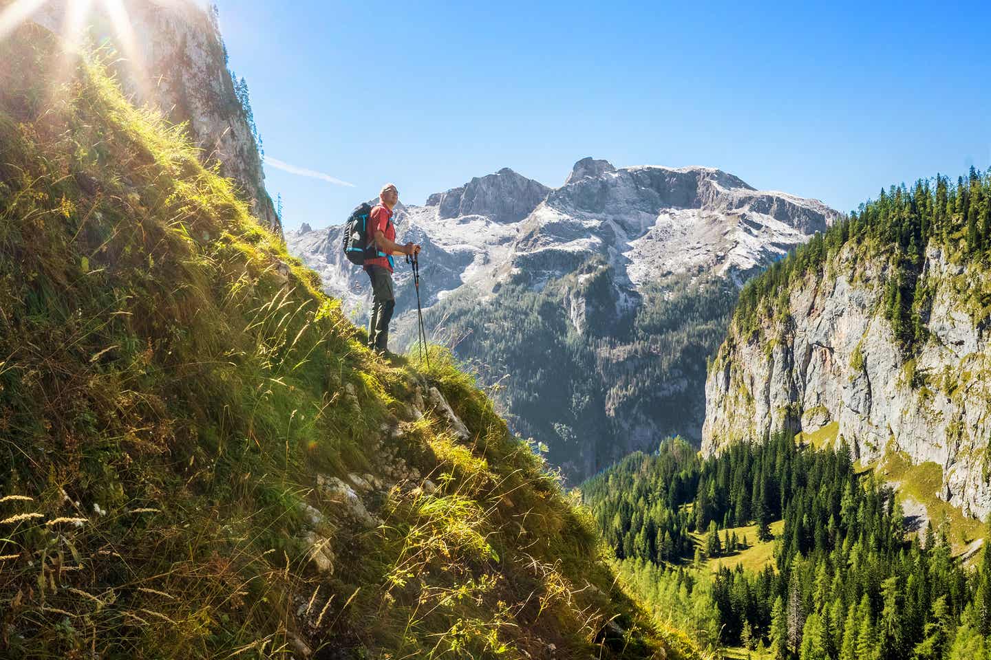 Eine Rast mit Bergblick bei der Alpenüberquerung