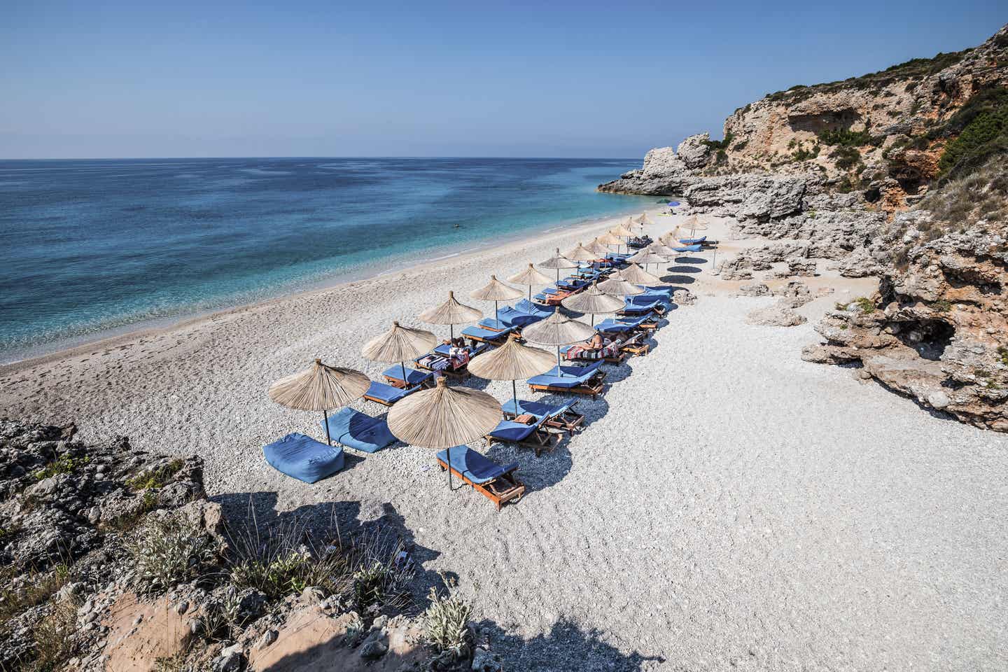 Adria Urlaub mit DERTOUR. Dhermi Strand in Albanien