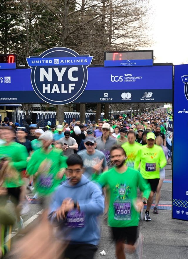 NYC Marathon & Halbmarathon Läufer beim New York City Halbmarathon