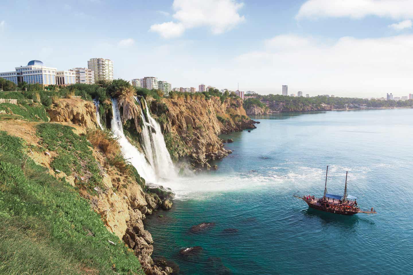 Antalya Urlaub mit DERTOUR. Düden Wasserfall in Antalya