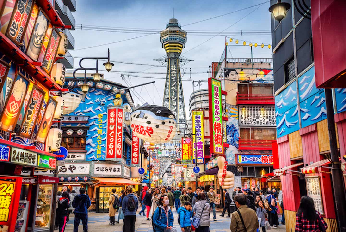 Leuchtschilder in Osaka, Japan
