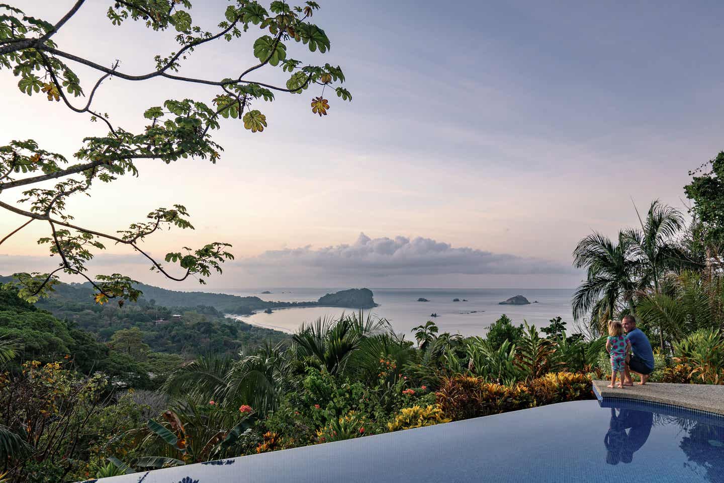 Familienurlaub in der Karibik in einem Hotel mit Infinitypool