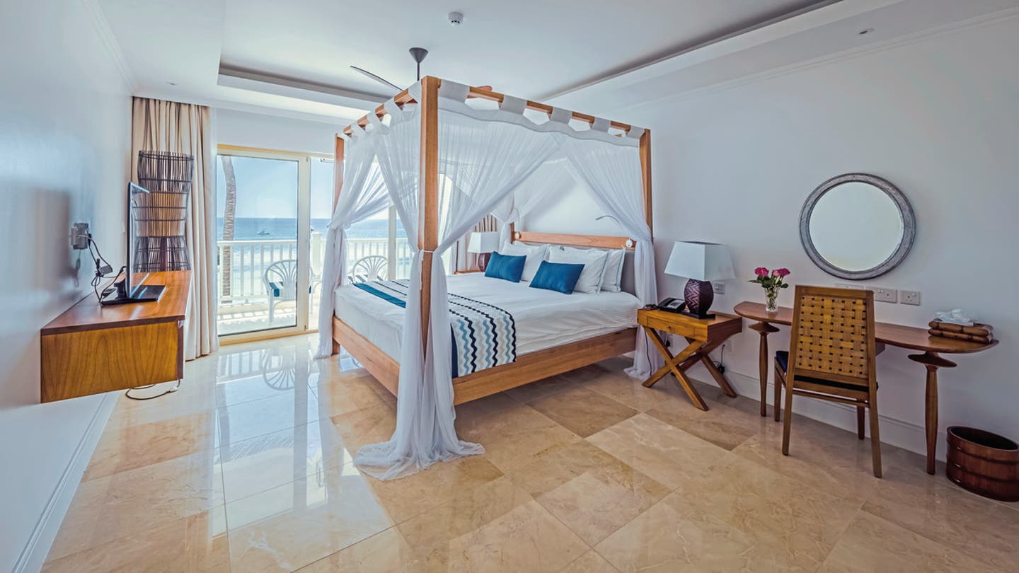 Wohnbeispiel Double Room North Wing Deluxe Ocean View 