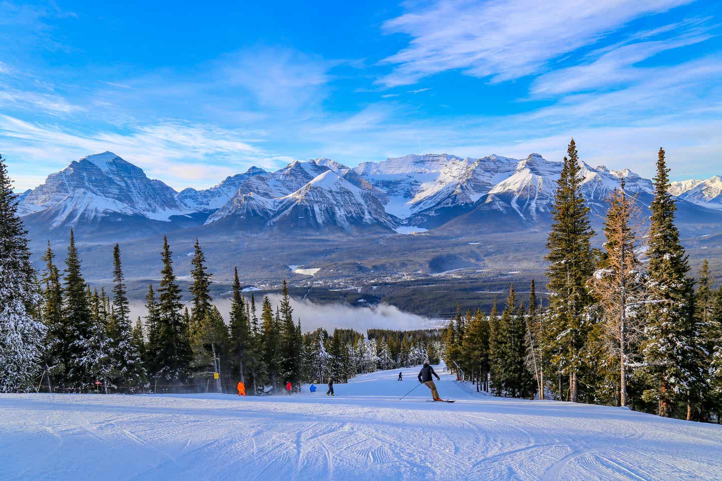 Reiseziele Winter: Skiresort Lake Louise in British Columbia, Kanada