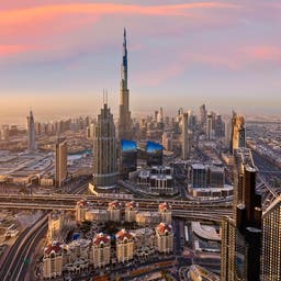 dubai-sonnenaufgang-g-1296850235.jpg