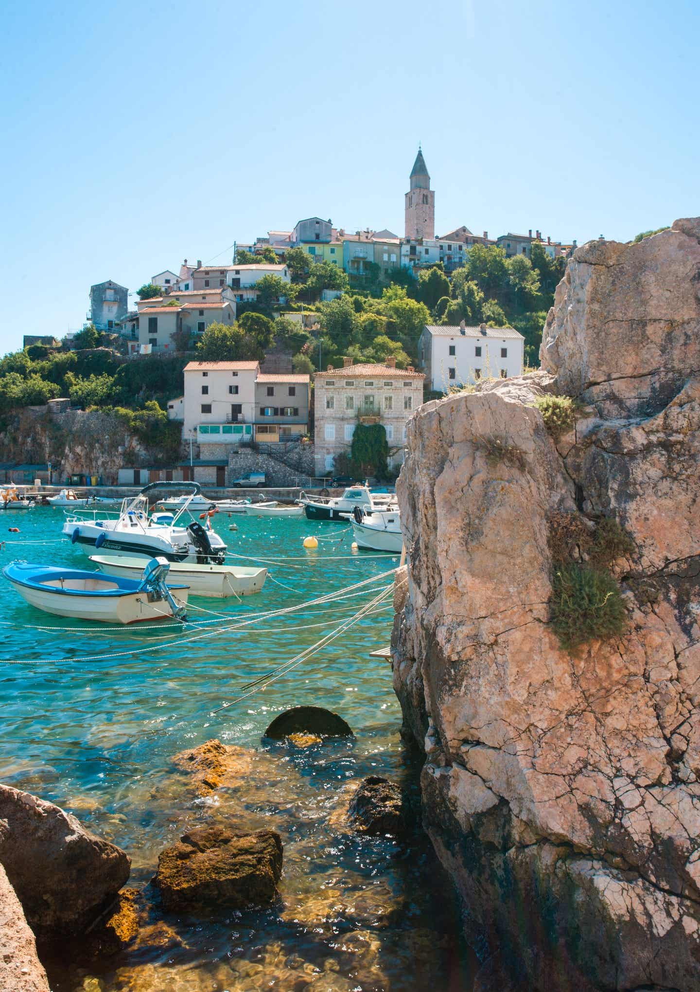 Boote vor der Insel Krk