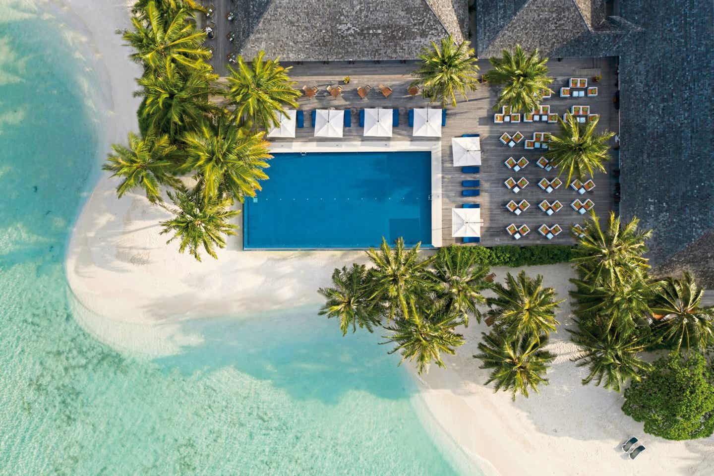 Luftaufnahme des Vilamendhoo Island Resort & Spa