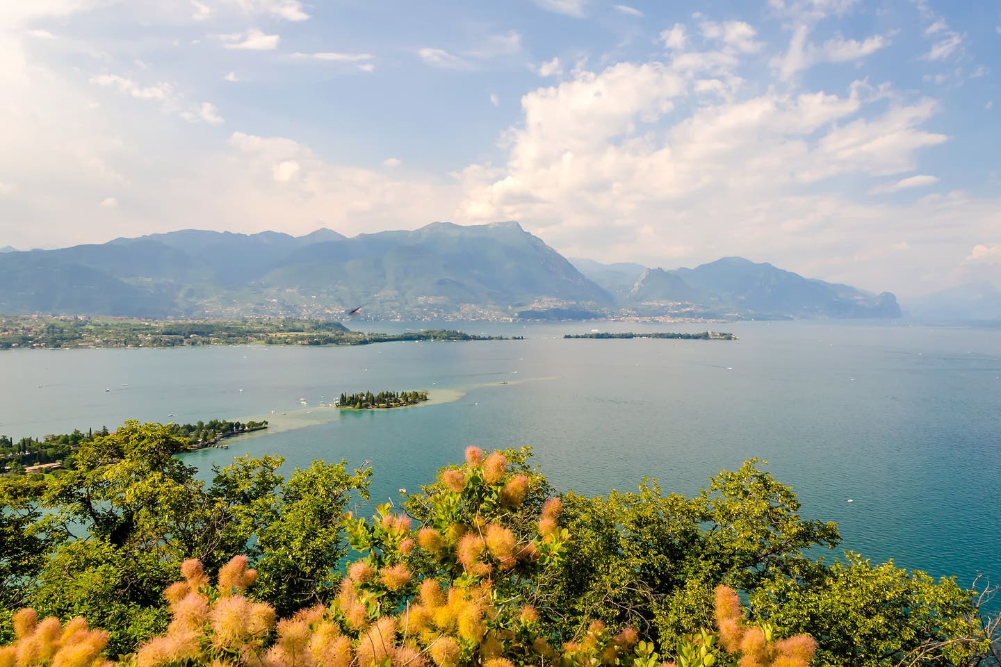 Panorama-Aussicht auf den Gardasee in Italien