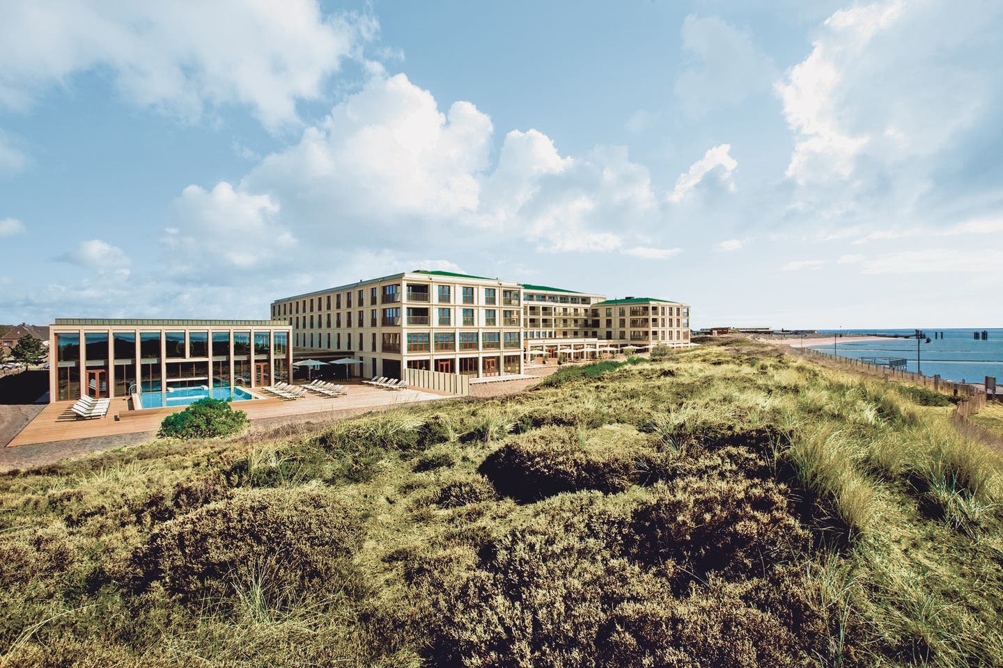 Babymoon-Hotels: Das A ROSA Sylt liegt mitten in den Nordseedünen