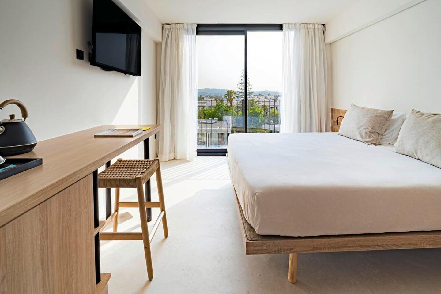 Wohnbeispiel Doppelzimmer Sunchaser Poolblick