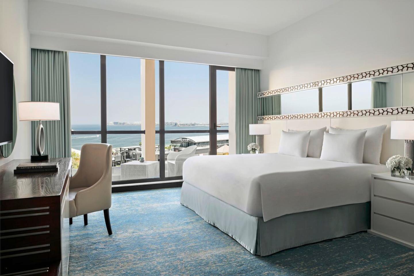 Wohnbeispiel Sea View Room with Balcony