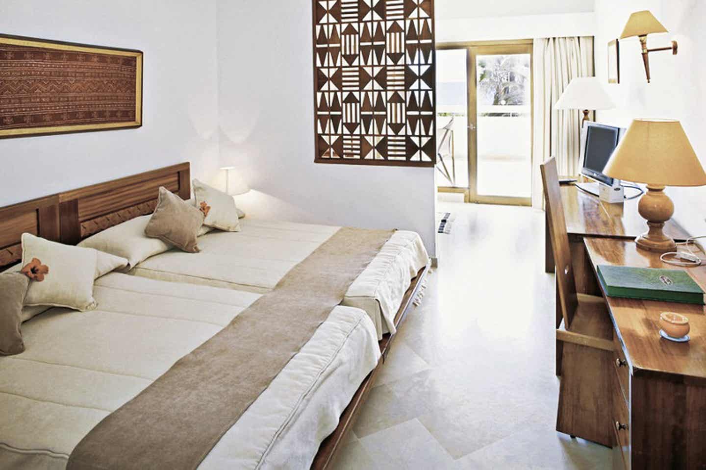Ein Blick ins Zimmer vom Les Orangers Beach Resort, Tunesien 
