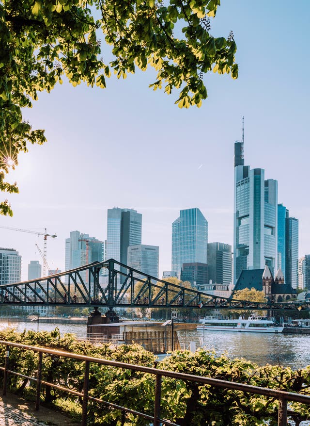 Sommer in Frankfurt Frankfurt Skyline