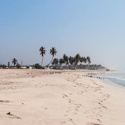 oman-salalah-al-haffa-strand-klein-g-1174039323.jpg