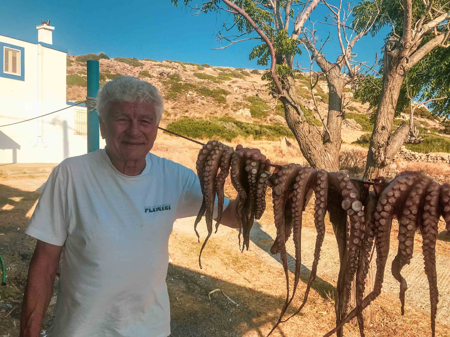 Adonis Konstantinidis und sein Plimiri Beach Fish Restaurant