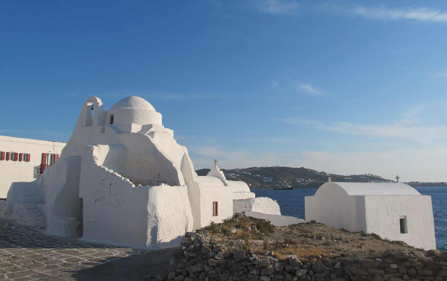 Weiße Kirchen auf Mykonos: Sehenswürdigkeiten für euren Urlaub