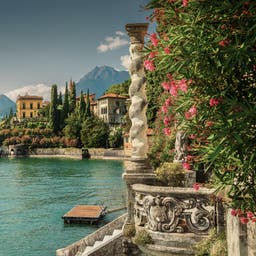 italien-lombardei-comer-see-varenna-villa-monastero-g-908964390.jpg
