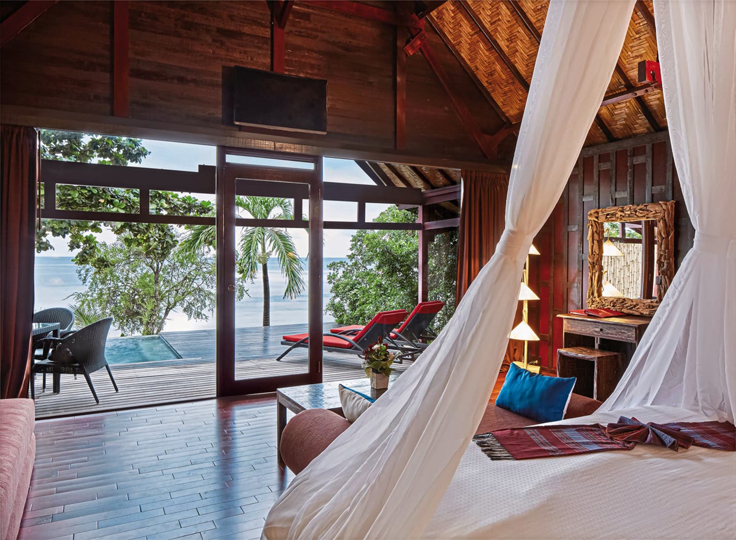 Wohnbeispiel Deluxe Beach Front Pool Villa