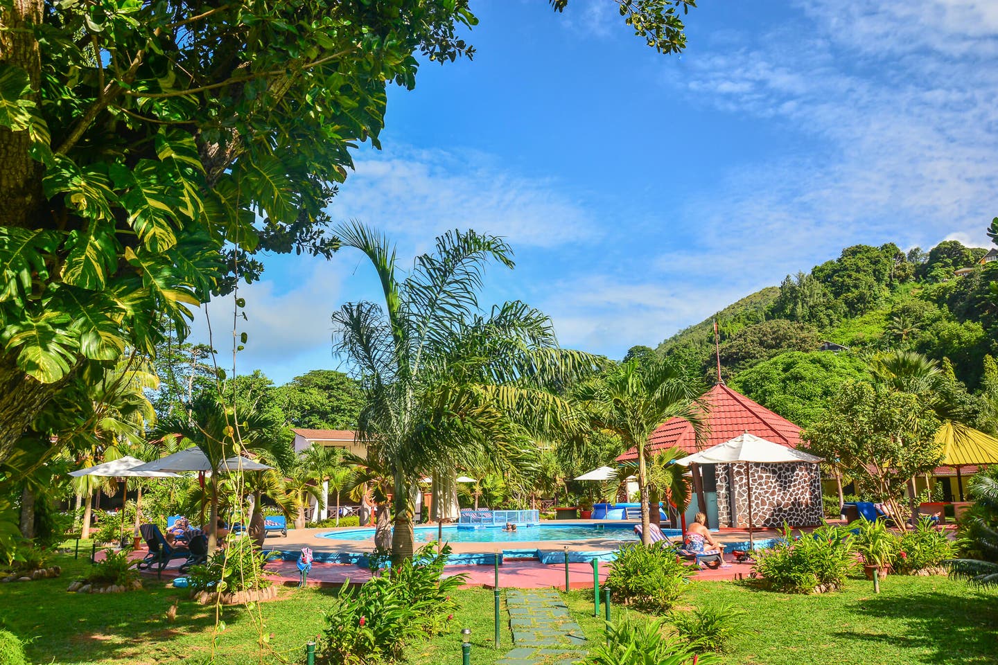 Strandhochzeit im Berjaya Praslin Seychelles Resort