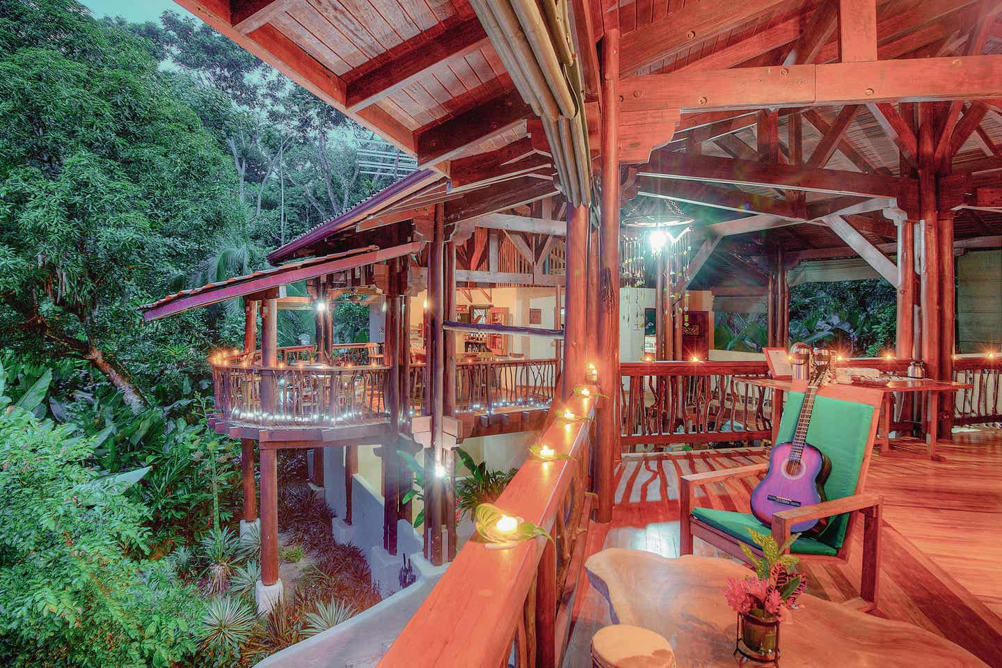Playa Nicuesa Rainforest Lodge Schlafzimmer und Terasse