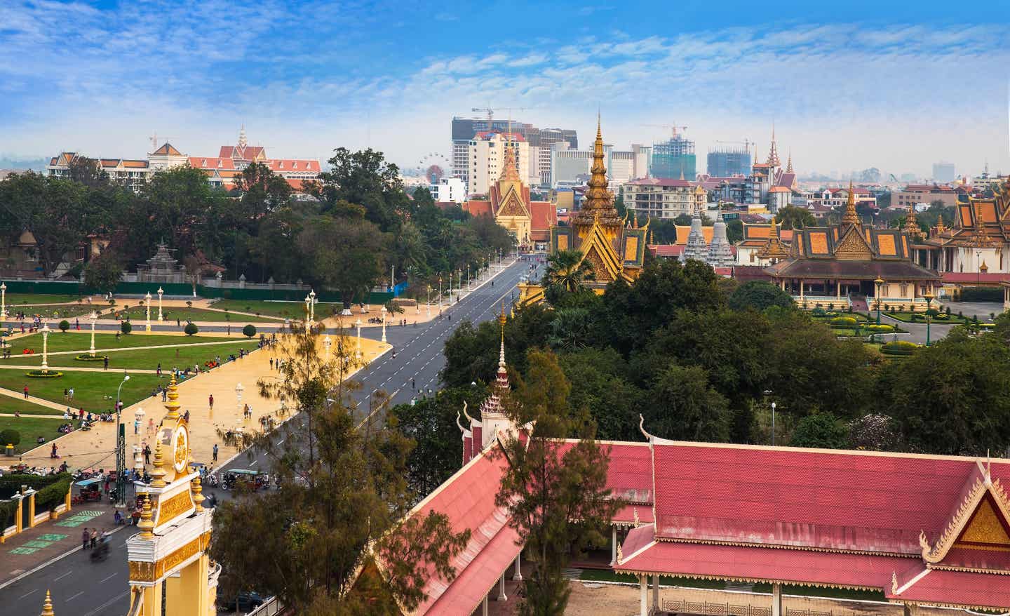 Urlaub in Kambodscha – Stadtpanorama von Phnom Penh