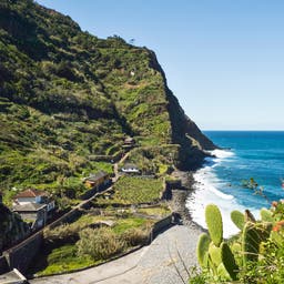 Portugal-Madeira-Nordküste-g-801888594.jpg