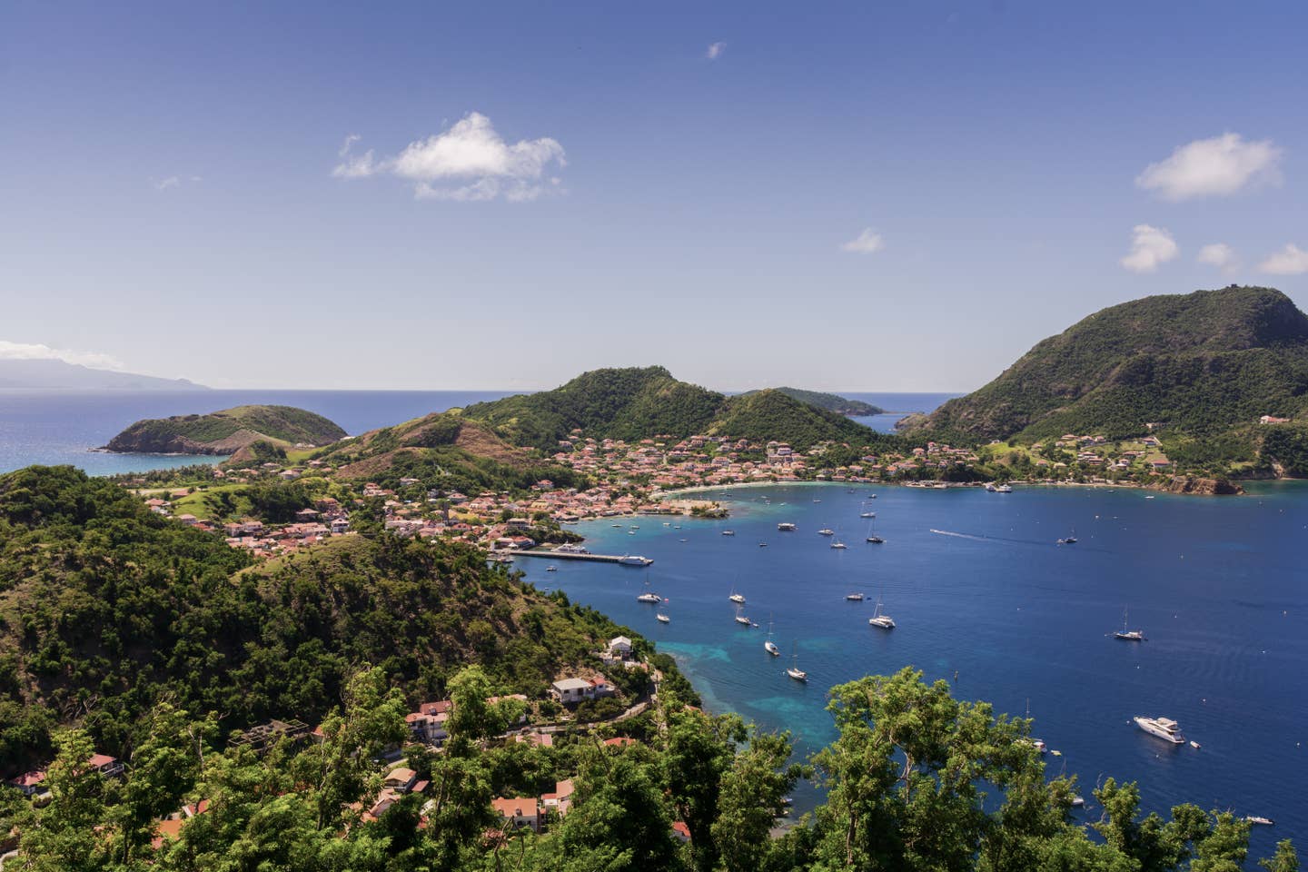 Guadeloupe Urlaub mit DERTOUR. Die Insel Terre de Haut, Guadeloupe aus der Luft aufgenommen