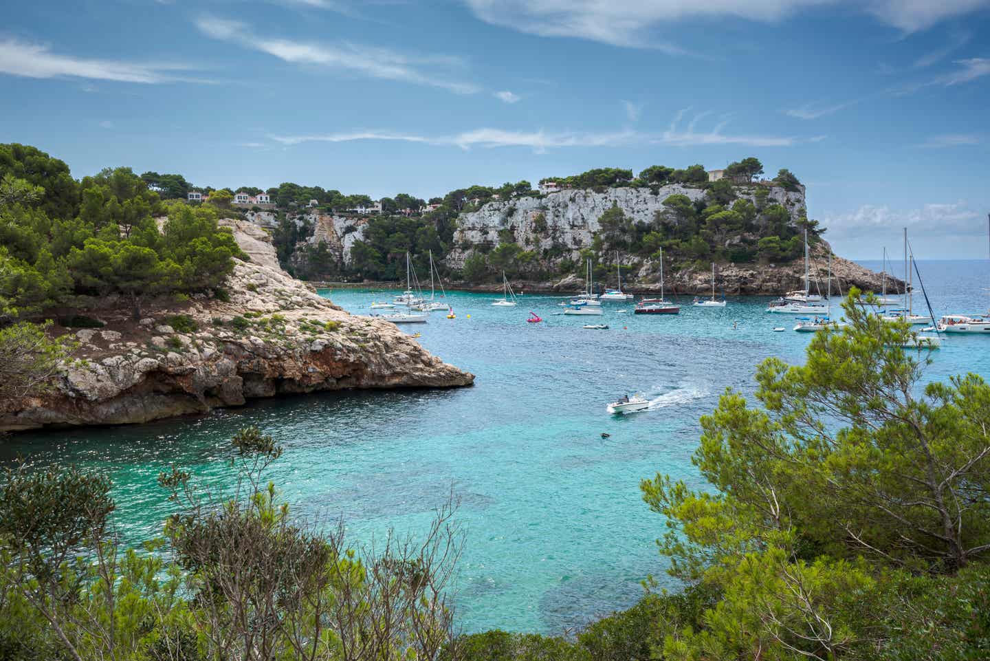 Hotels auf Menorca: Blick auf Cala Galdana