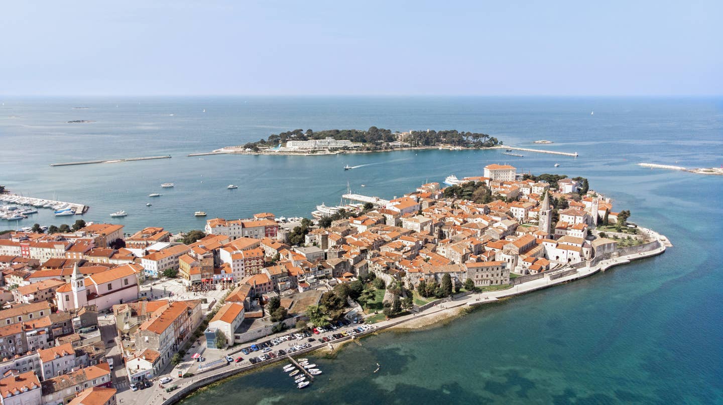 Porec-Urlaub mit DERTOUR: Altstadtblick auf Porec, Istrien