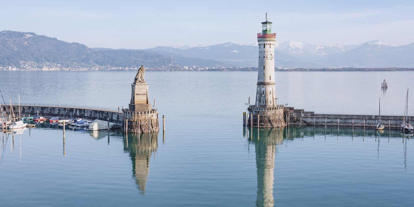 Familienurlaub Deutschland: Leuchtturm Bodensee Lindau und Bayerischer Löwenhafen