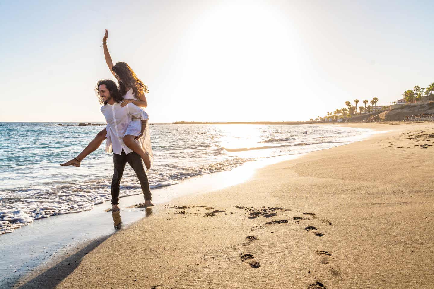 Langzeiturlaub am Strand von Spanien genießen