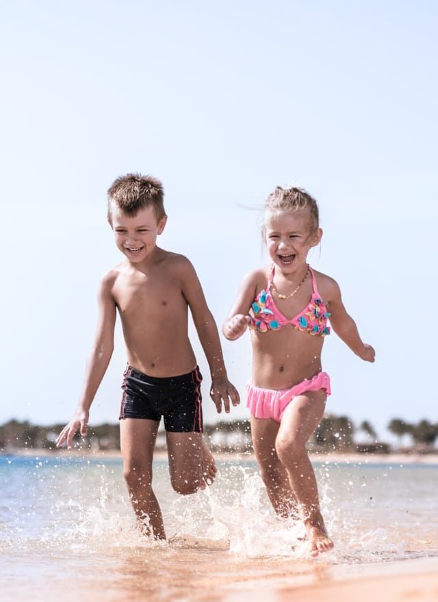 Familienurlaub Ägypten Familienurlaub Ägypten – gemeinsam am Strand spielen