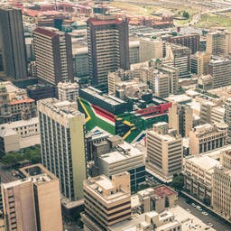 johannesburg-hochhaeuser-geschaeftsviertel-g-474400322.jpg