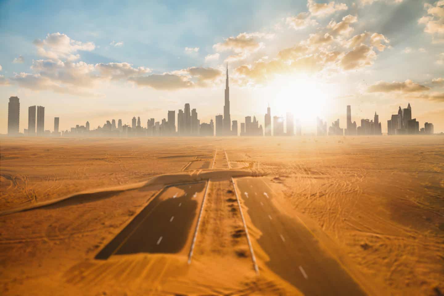 Jeep in der Wüste von Dubai 
