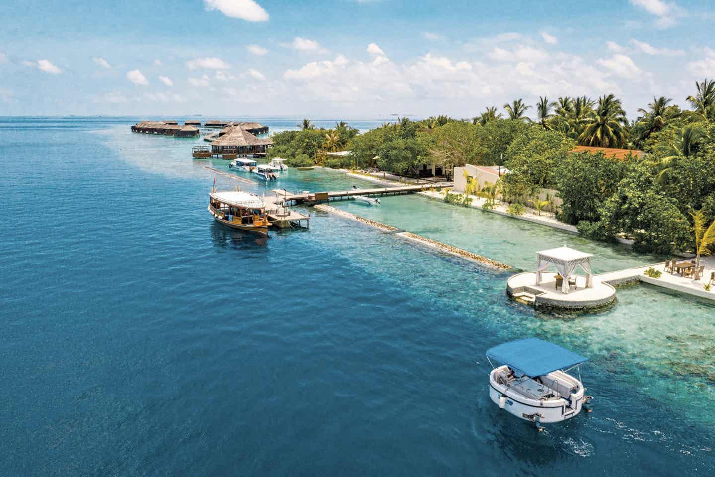 Luftaufnahme des Lily Beach Resort & Spa