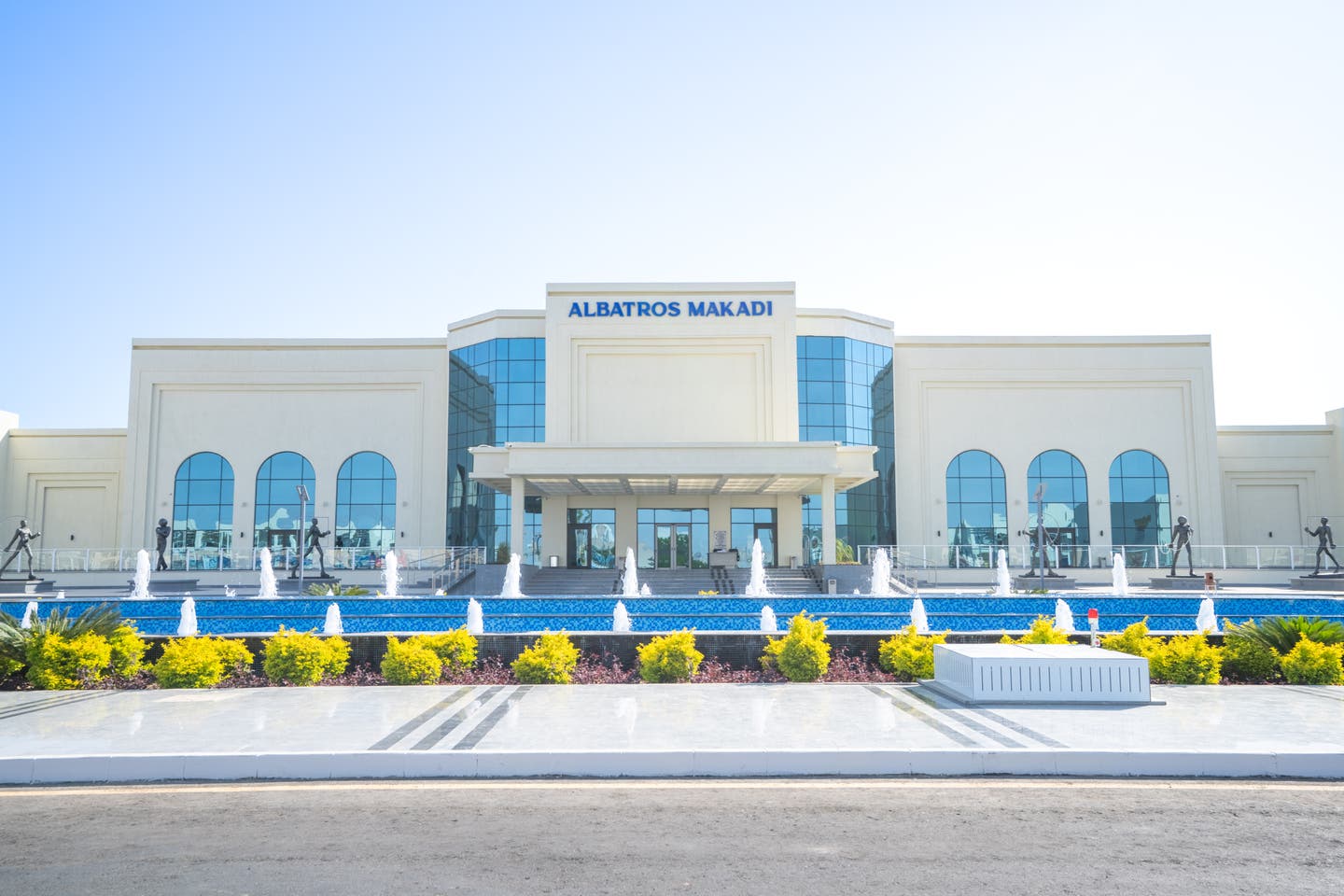 Frontansicht des Albatros Makadi Resorts