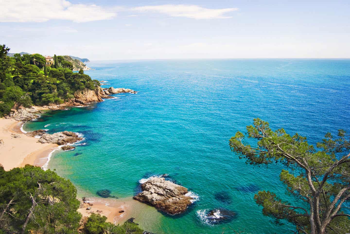 Urlaub an der Costa Brava – Strand bei Lloret de Mar