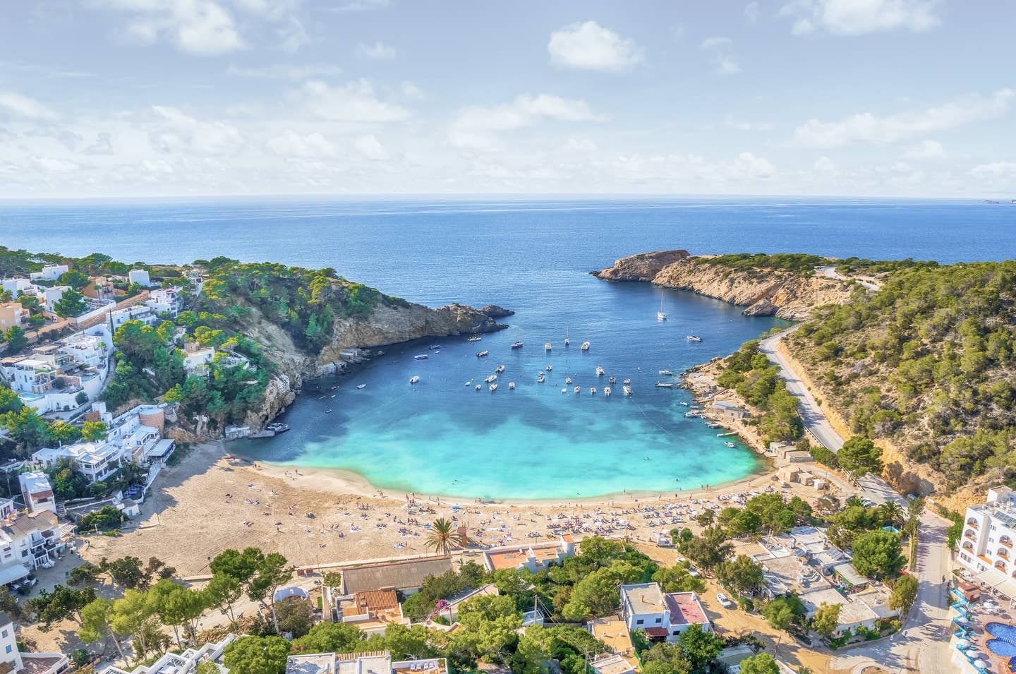 Last Minute nach Ibizia: Cala Saladeta von oben Last Minute nach Ibizia: Cala Saladeta von oben