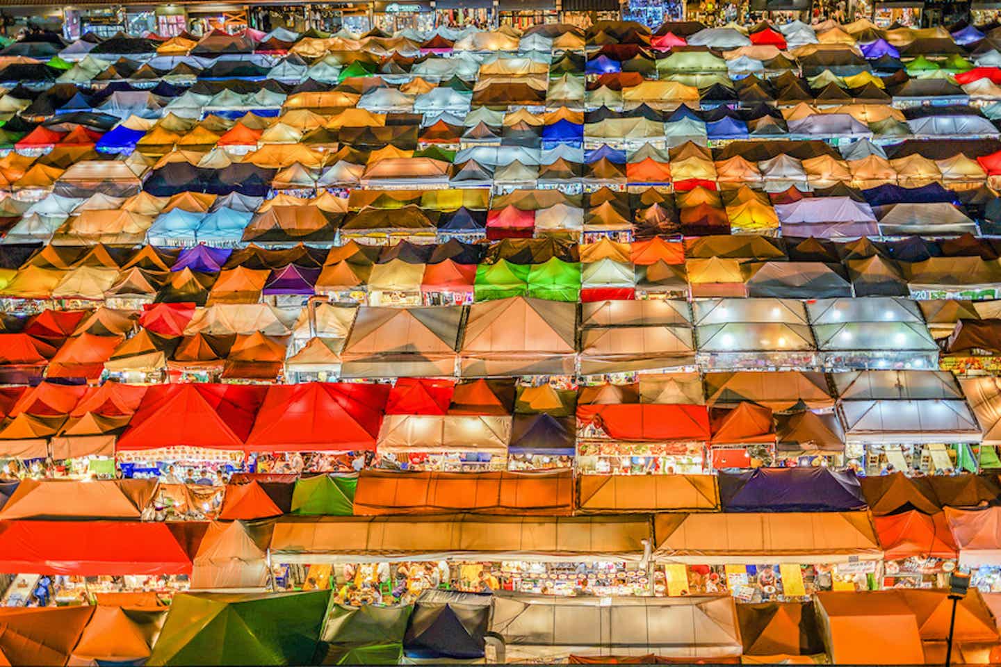 Nachtmarkt in Bangkok