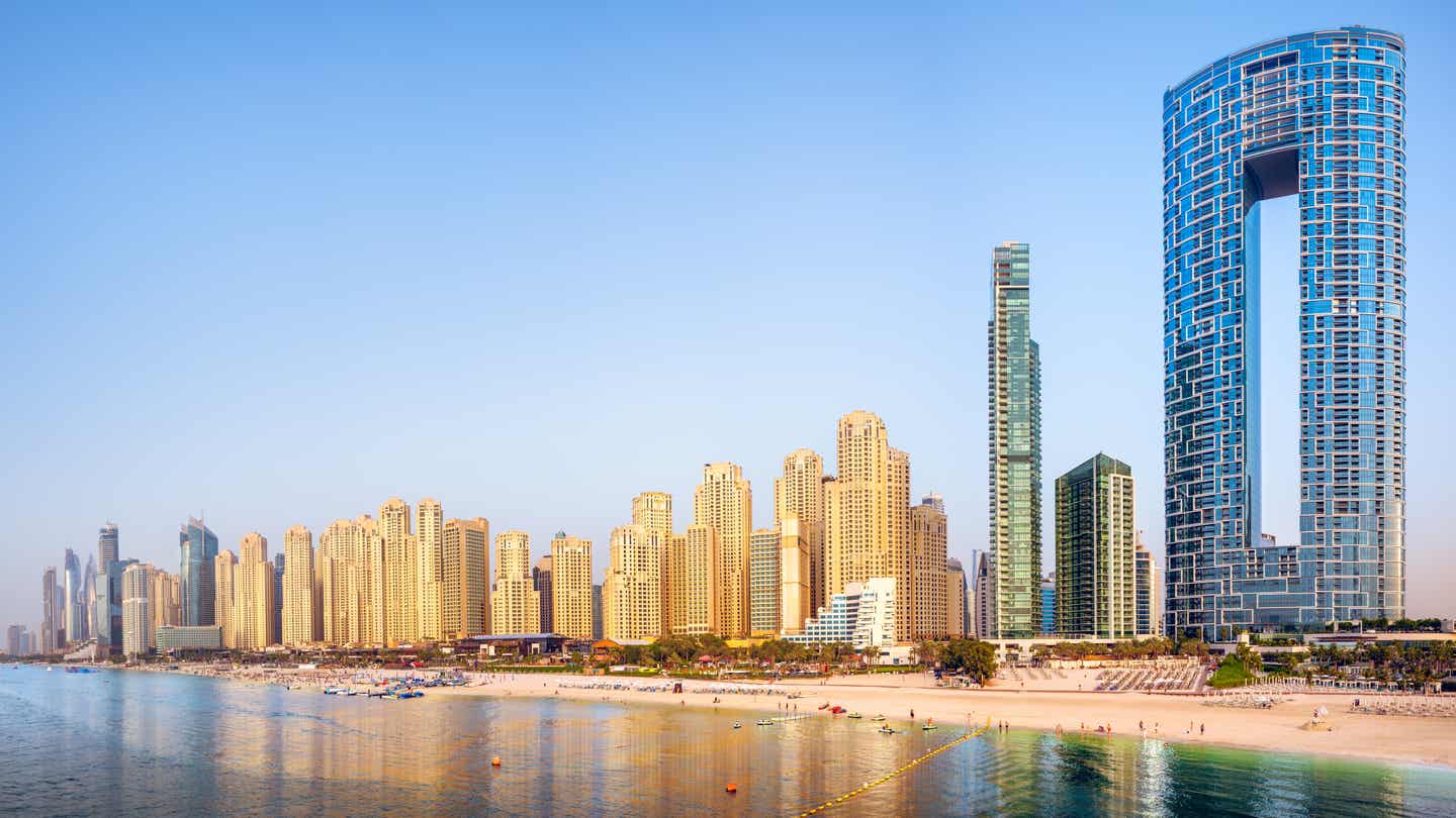 Panoramablick auf den Jumeirah Beach, Dubai