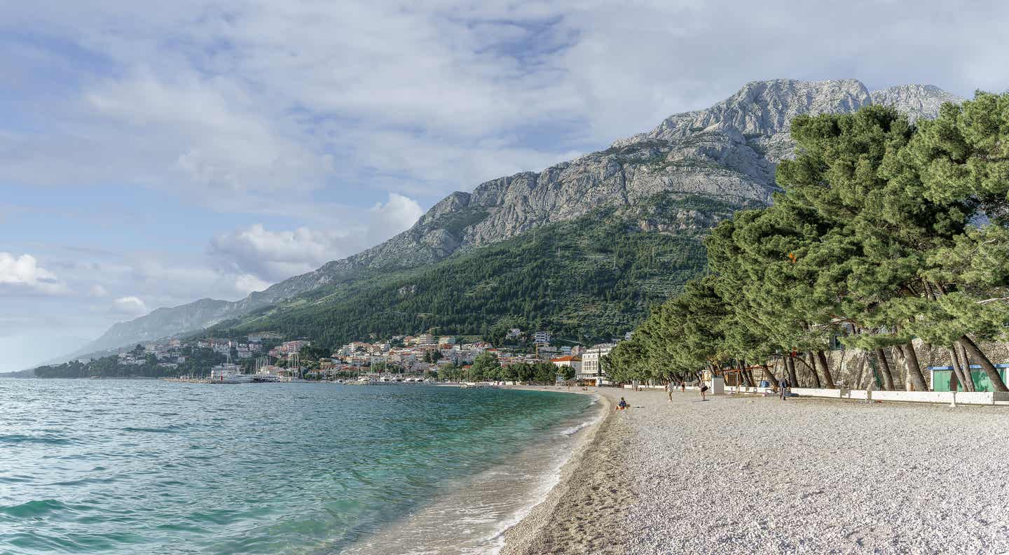 Krk Urlaub mit DERTOUR. Baska Voda Strand in Kroatien